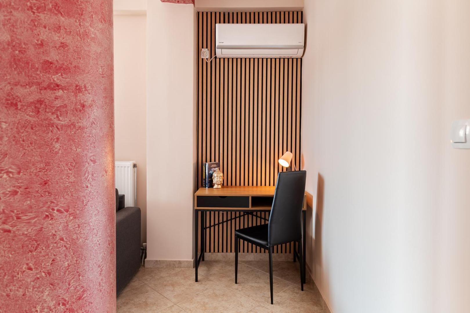 House In Apartment *